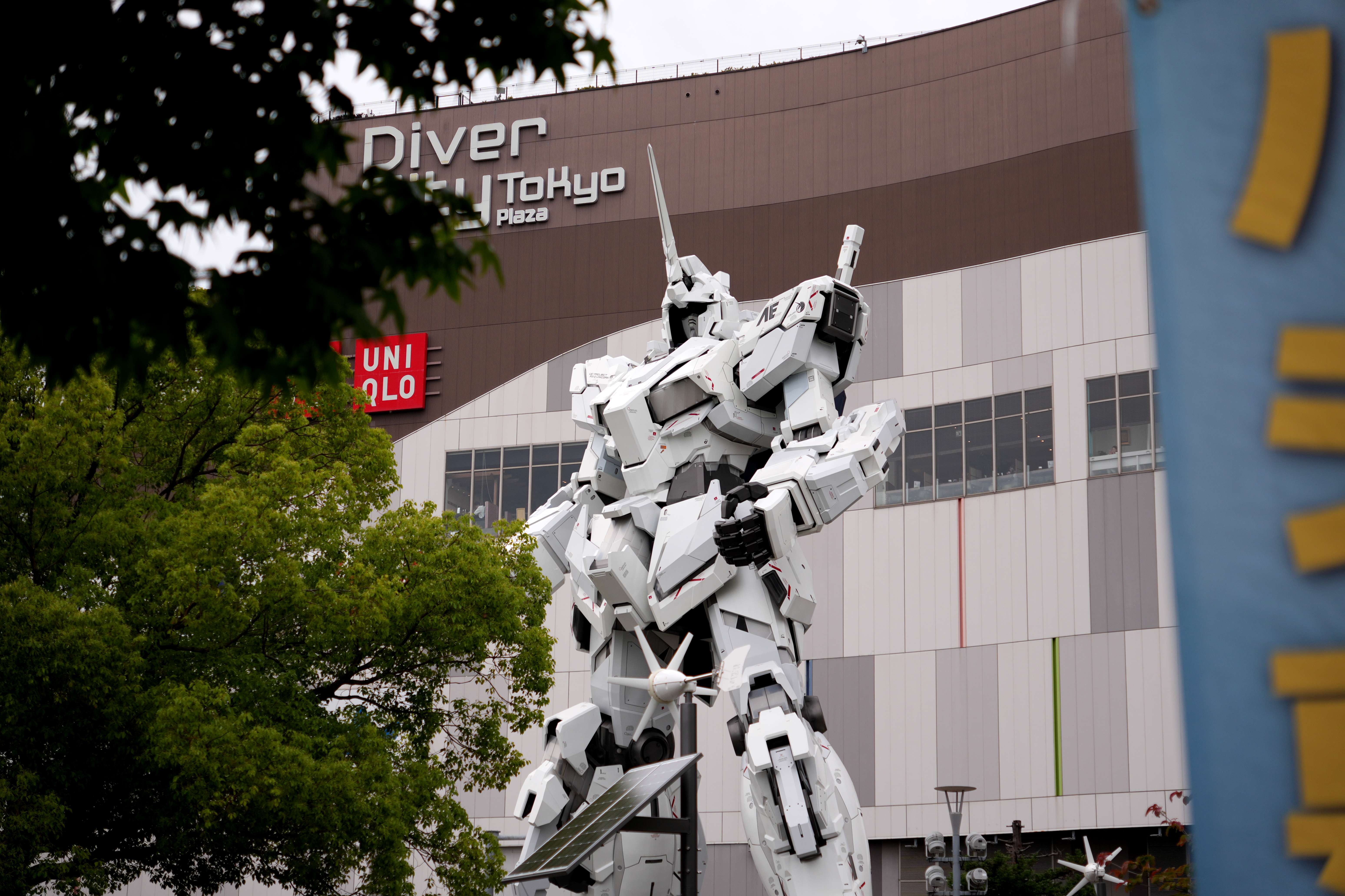 Gundam around Odaiba.